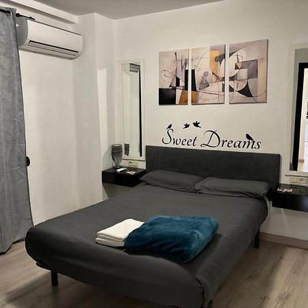 Mesones 10 Suites Granada Bagian luar foto